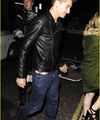 tom-parker-sticks-tongue-out-on-date-with-kelsey-hardwick-03.jpg
